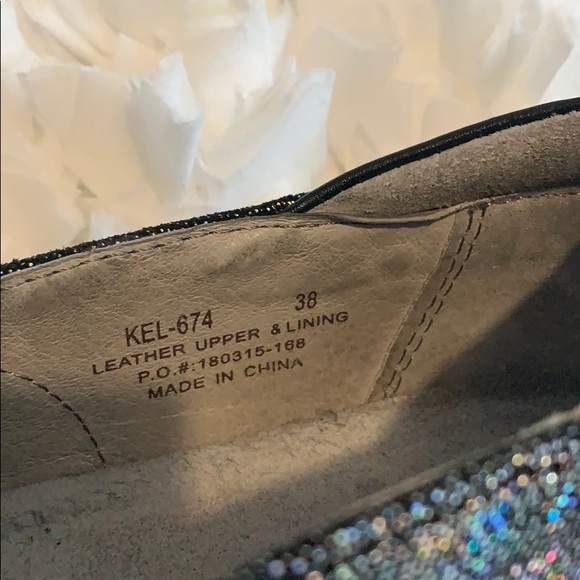 Algeria Slip On - Picture 6 of 7